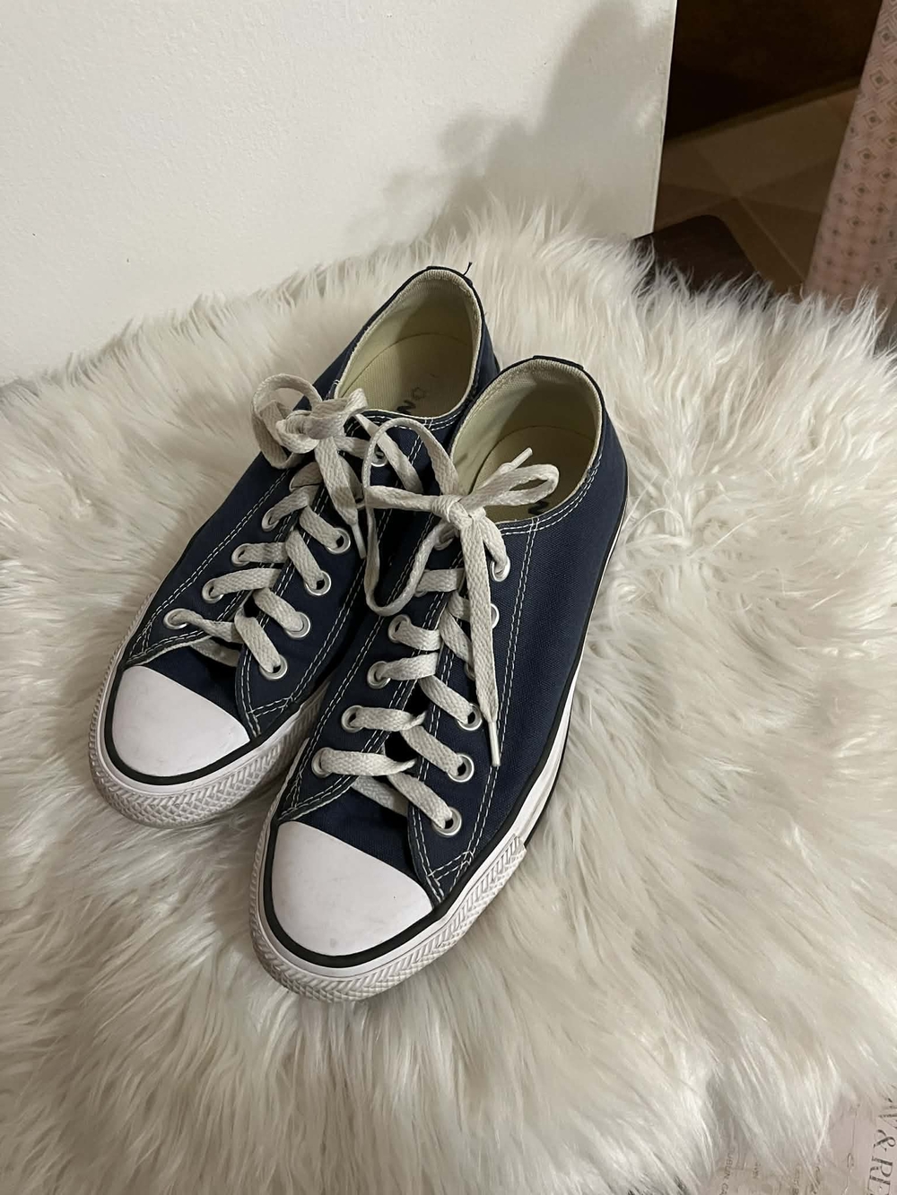 Converse All Stars Navy Canvas Low-Top Sneakers with White Toe Cap Men's 5 W 7
